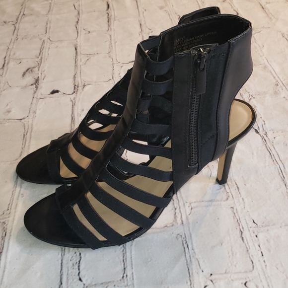 Black Saks Fifth Ave 'Deanna' Caged Sandals - 7 - Picture 11 of 16
